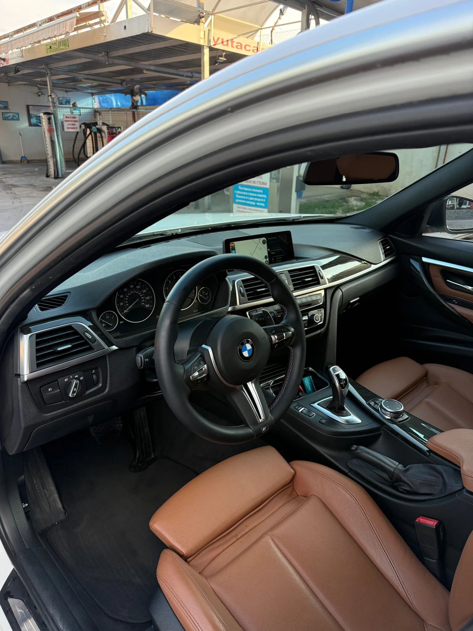 BMW 330 Facelift, 252кс. 108500км., снимка 8 - Автомобили и джипове - 54813729
