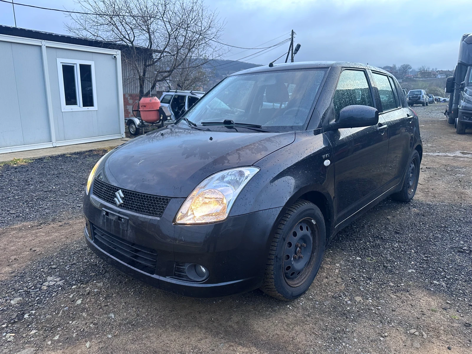 Suzuki Swift 1.5 НА ЧАСТИ