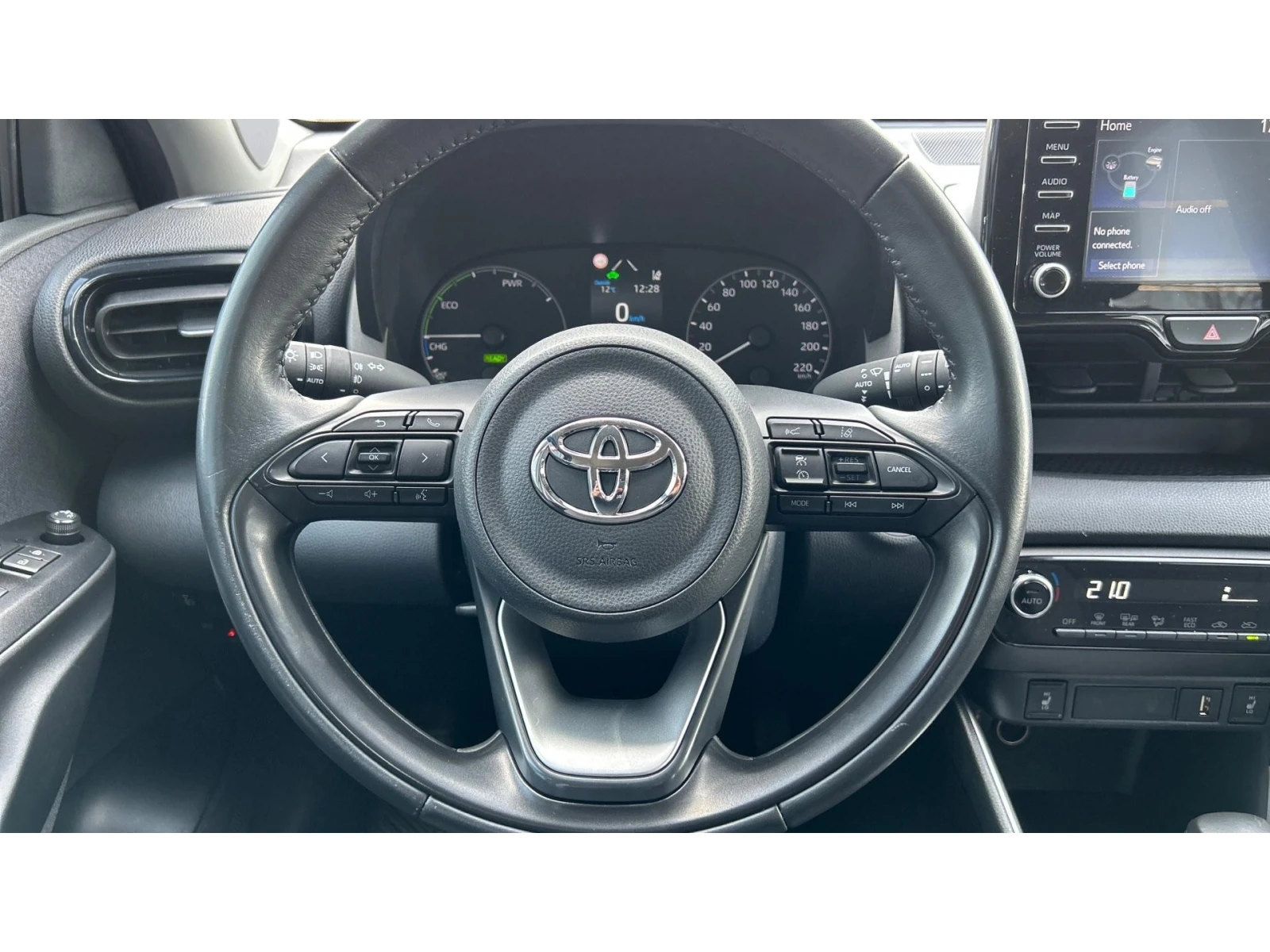 Toyota Yaris Месечна вноска от 220  , снимка 14 - Автомобили и джипове - 54386005