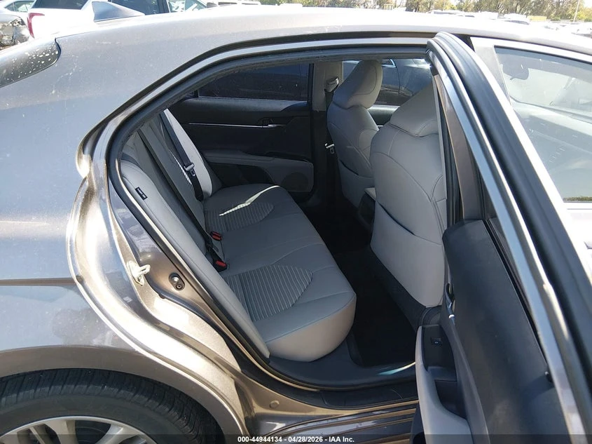 Toyota Camry 2.5L I-4 DI, DOHC, VVT, 203HP Front Wheel Drive | Mobile.bg � ����������� 8