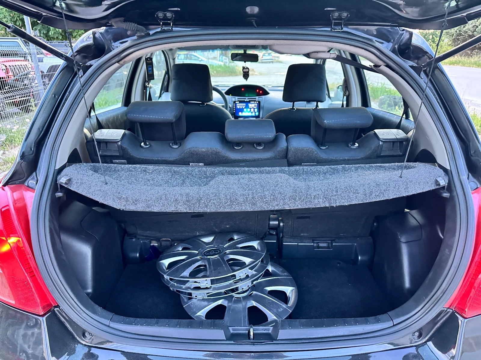 Toyota Yaris, снимка 7 - Автомобили и джипове - 55138104