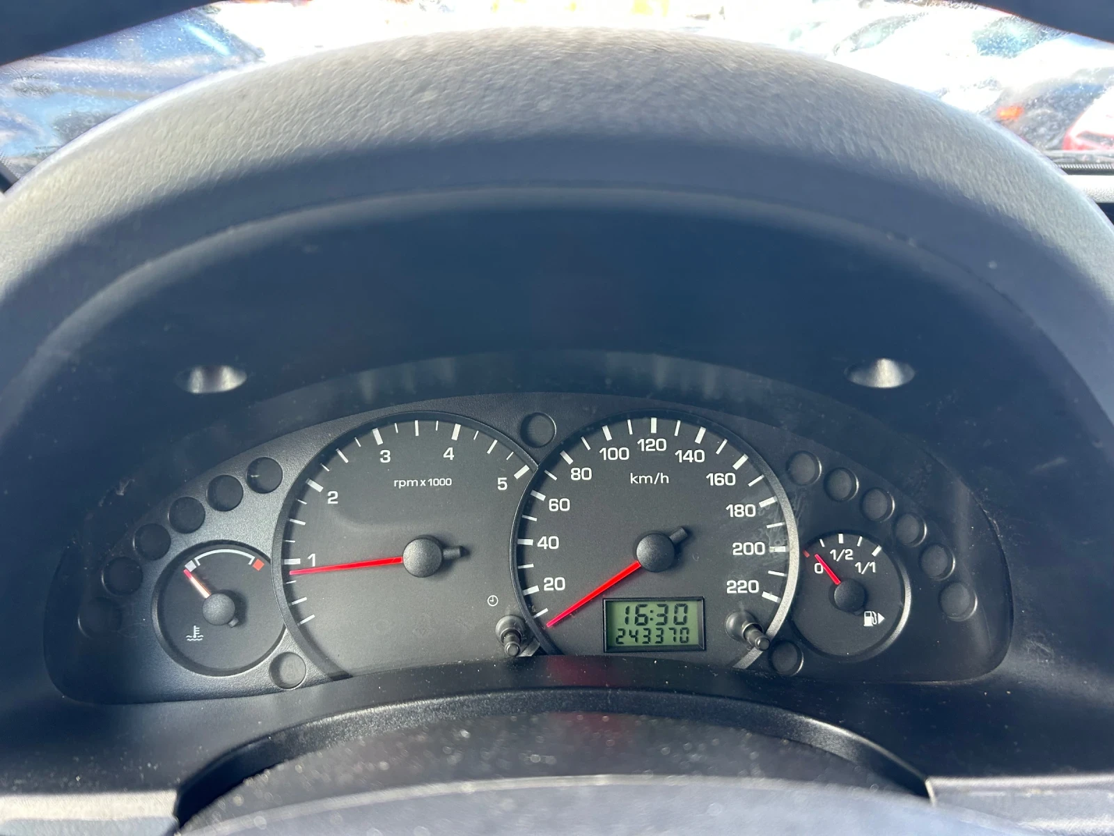 Ford Connect 1.8DTCI 111kc, снимка 12 - Автомобили и джипове - 56192416