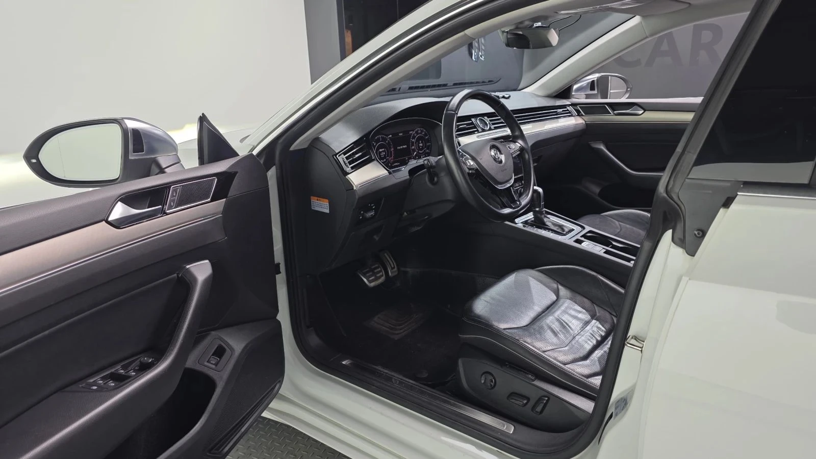 VW Arteon, снимка 10 - Автомобили и джипове - 56689691