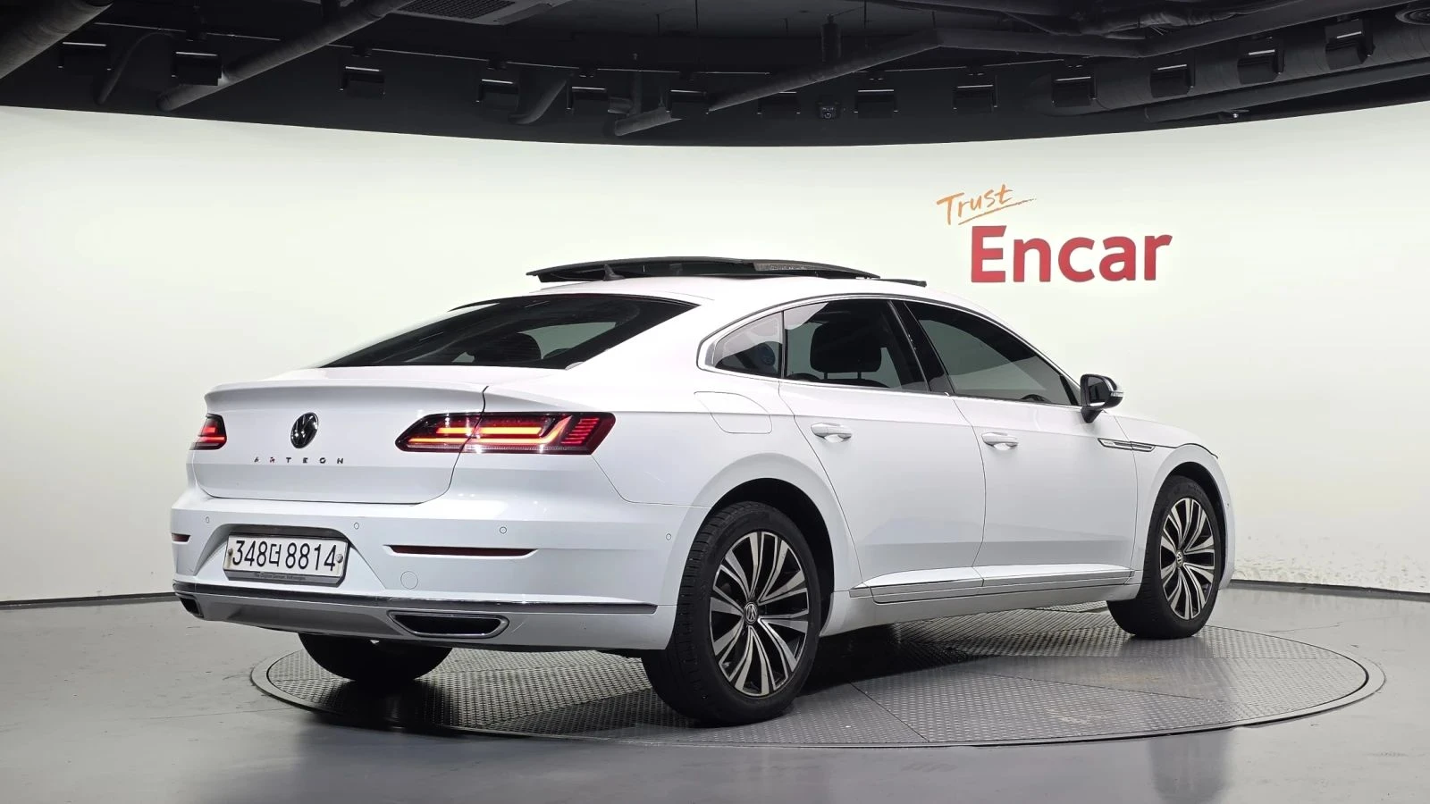 VW Arteon, снимка 2 - Автомобили и джипове - 56689691