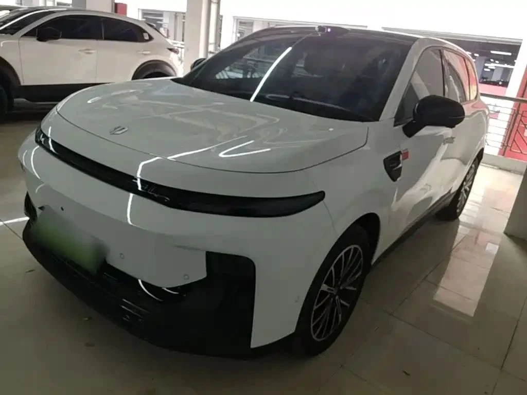 Leapmotor B10, снимка 3 - Автомобили и джипове - 56716660