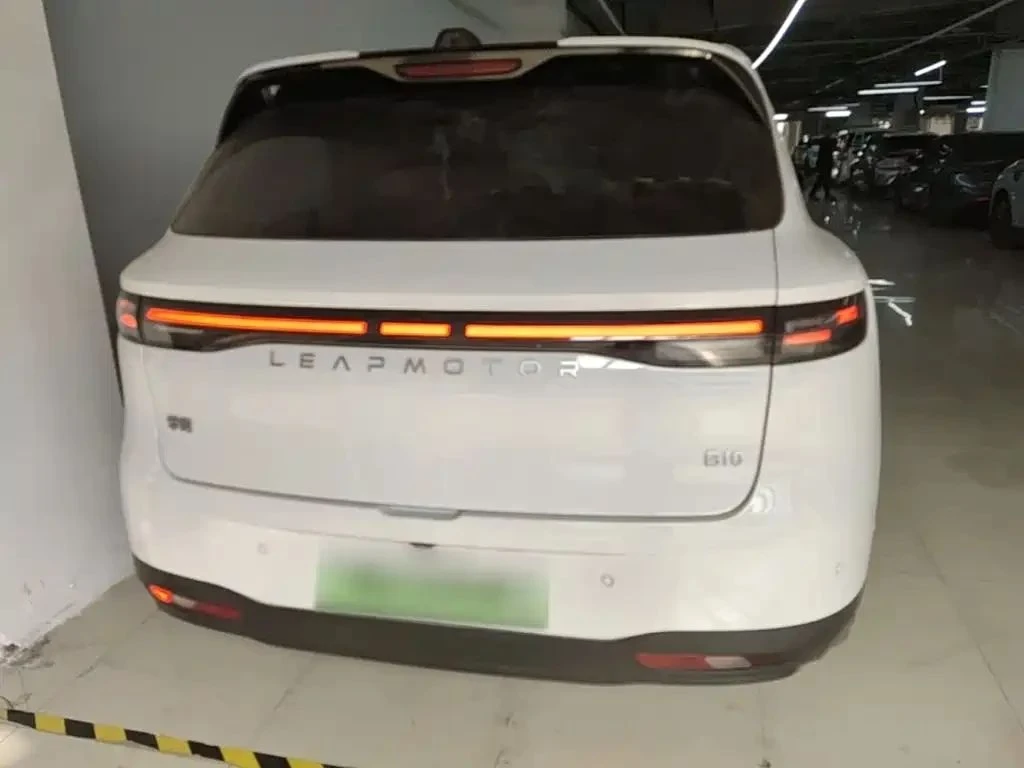 Leapmotor B10, снимка 6 - Автомобили и джипове - 56716660