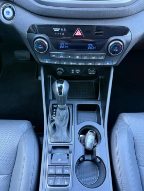 Hyundai Tucson 2.0CRDi / AUTOMATIC / VERTEX, снимка 12