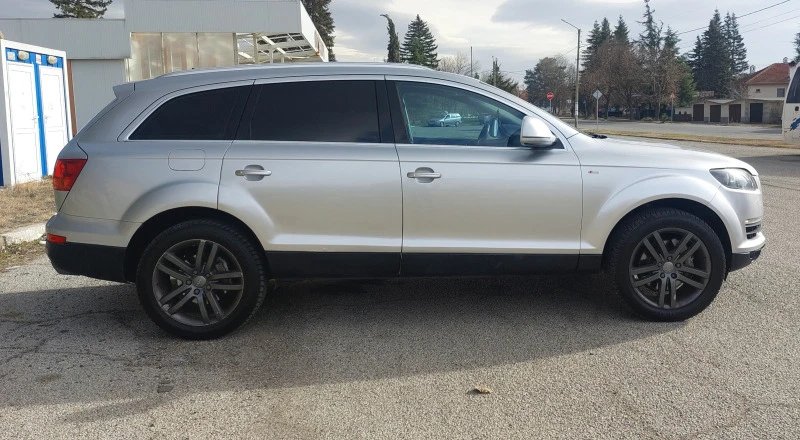 Audi Q7, снимка 6 - Автомобили и джипове - 46923936