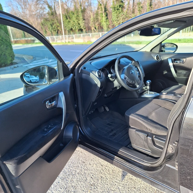 Nissan Qashqai, снимка 6 - Автомобили и джипове - 48379041