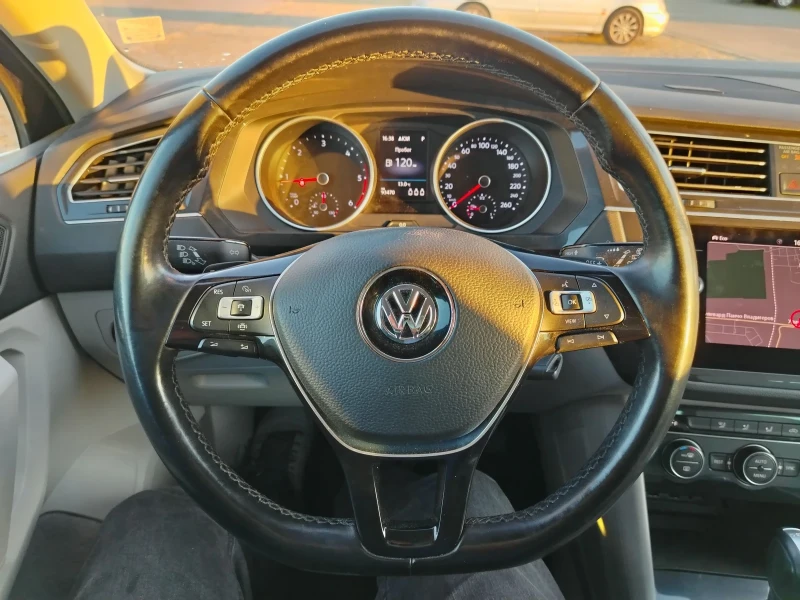 VW Tiguan 2.0TDI/4Х4/АВТОМАТИК/150КС, снимка 12 - Автомобили и джипове - 48921415