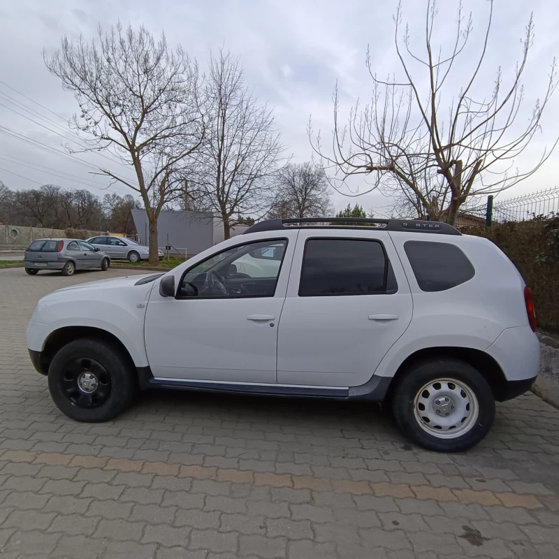 Dacia Duster, снимка 4 - Автомобили и джипове - 51715346