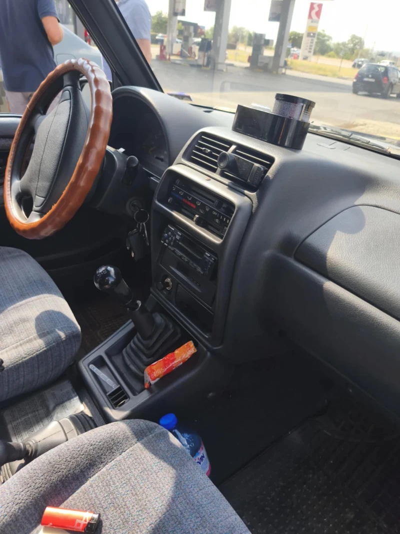 Suzuki Vitara, снимка 9 - Автомобили и джипове - 52032384