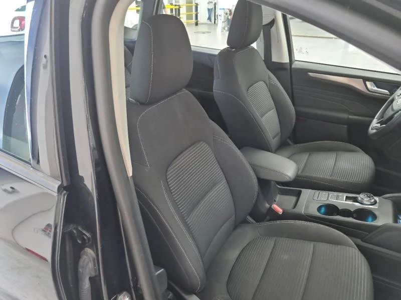 Ford Kuga 2.5 Plugin, снимка 6 - Автомобили и джипове - 47427300