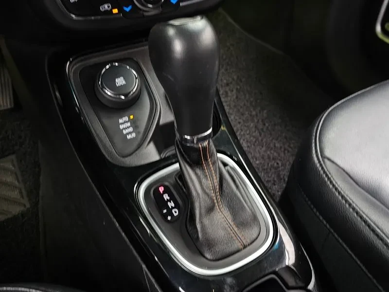 Jeep Compass 2Nd Generation 2.4 Limited Awd, снимка 9 - Автомобили и джипове - 55264055