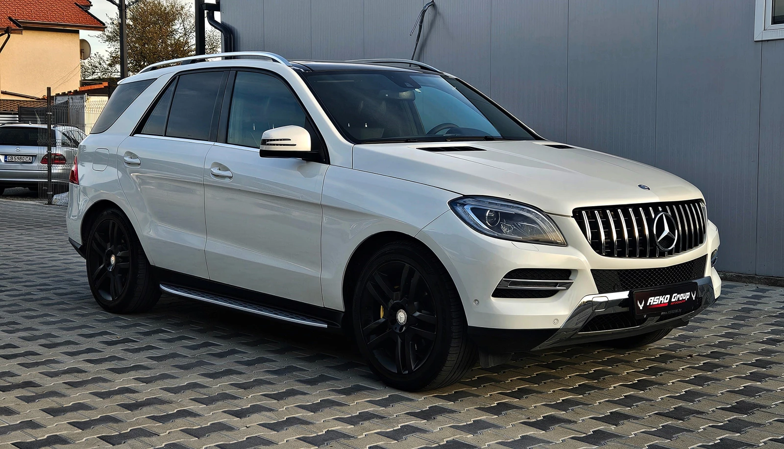 Mercedes-Benz ML 350 ! AMG/GERMANY/PANORAMA/AIRMATIC/SIGN ASSYST/F1/LIZ - изображение 3