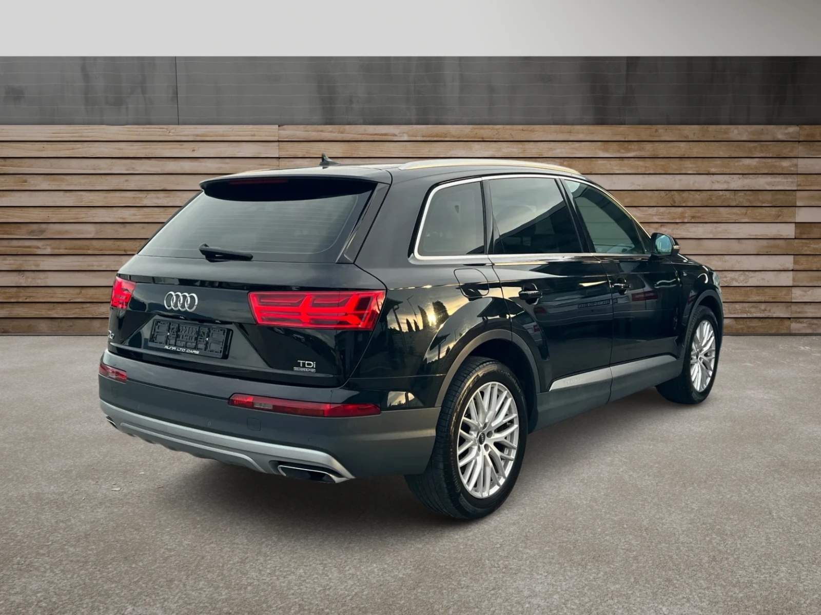 Audi Q7 3.0TDi Business Plus Quattro 152000km ОБСЛУЖЕН - изображение 6