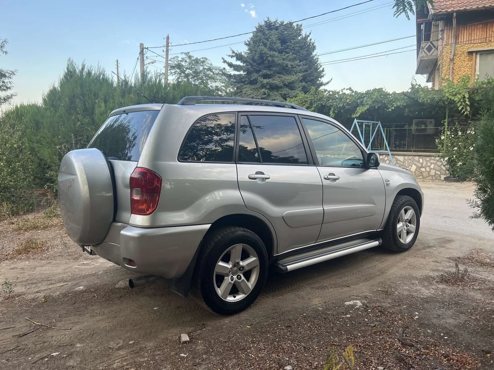 Toyota Rav4  2.0D4D-4X4 - изображение 5