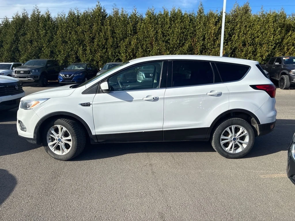 Ford Escape * SE * CARFAX * БЕЗ ПЪРВОНАЧАЛНА ВНОСКА - изображение 2