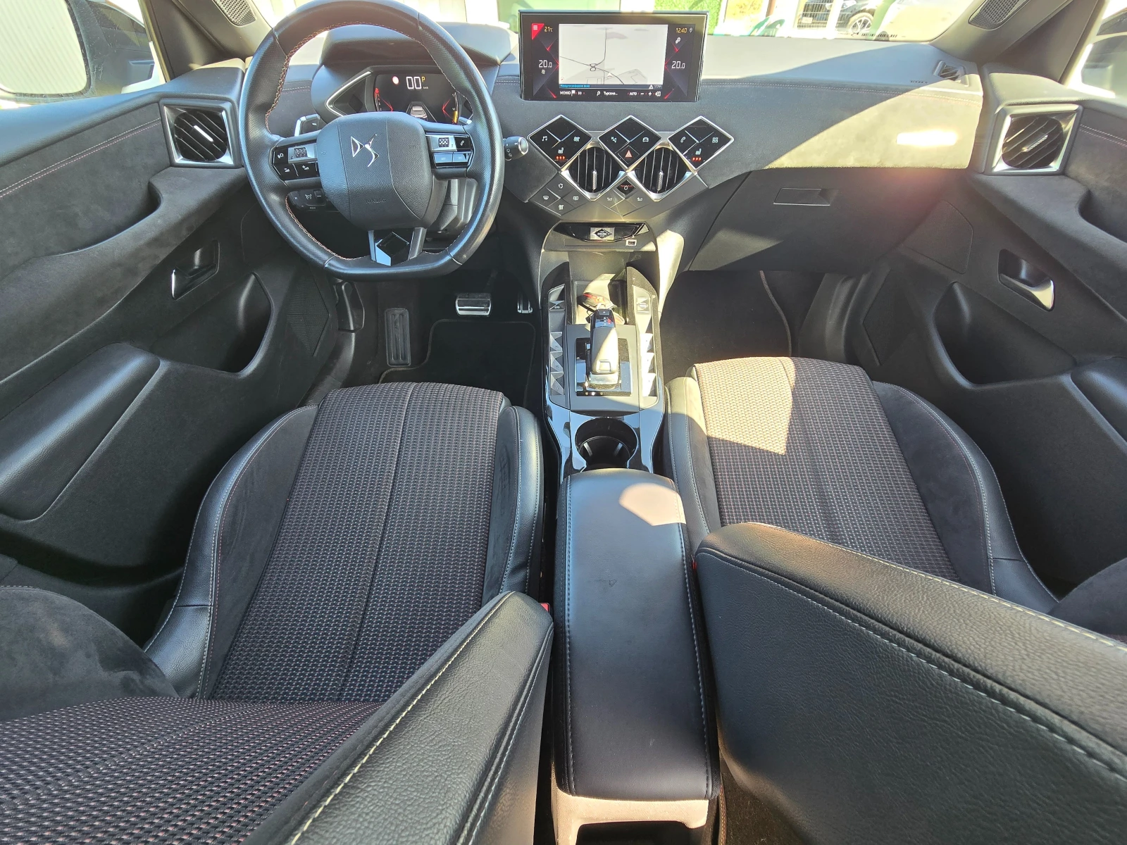 DS DS 3 Crossback PERFORMANCE LINE * 1.5 HDI , снимка 13 - Автомобили и джипове - 53830396