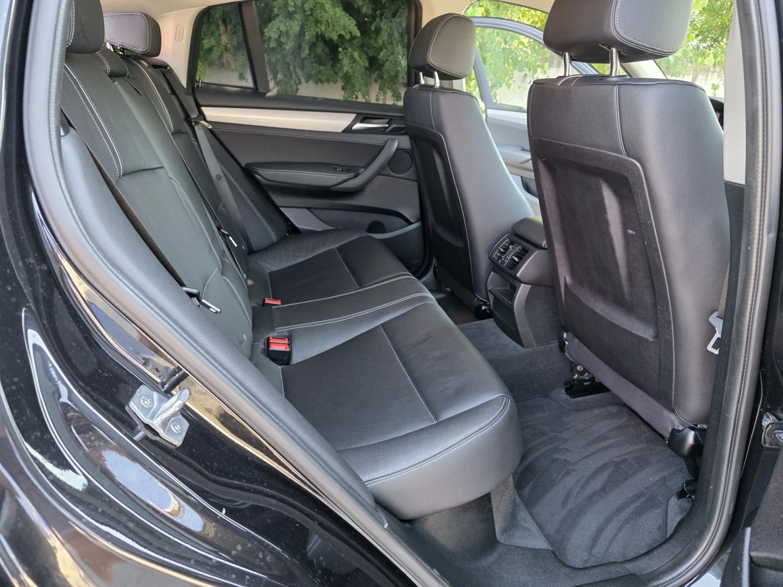 BMW X4 2.0D-190kc xDRIVE , снимка 13 - Автомобили и джипове - 55841322