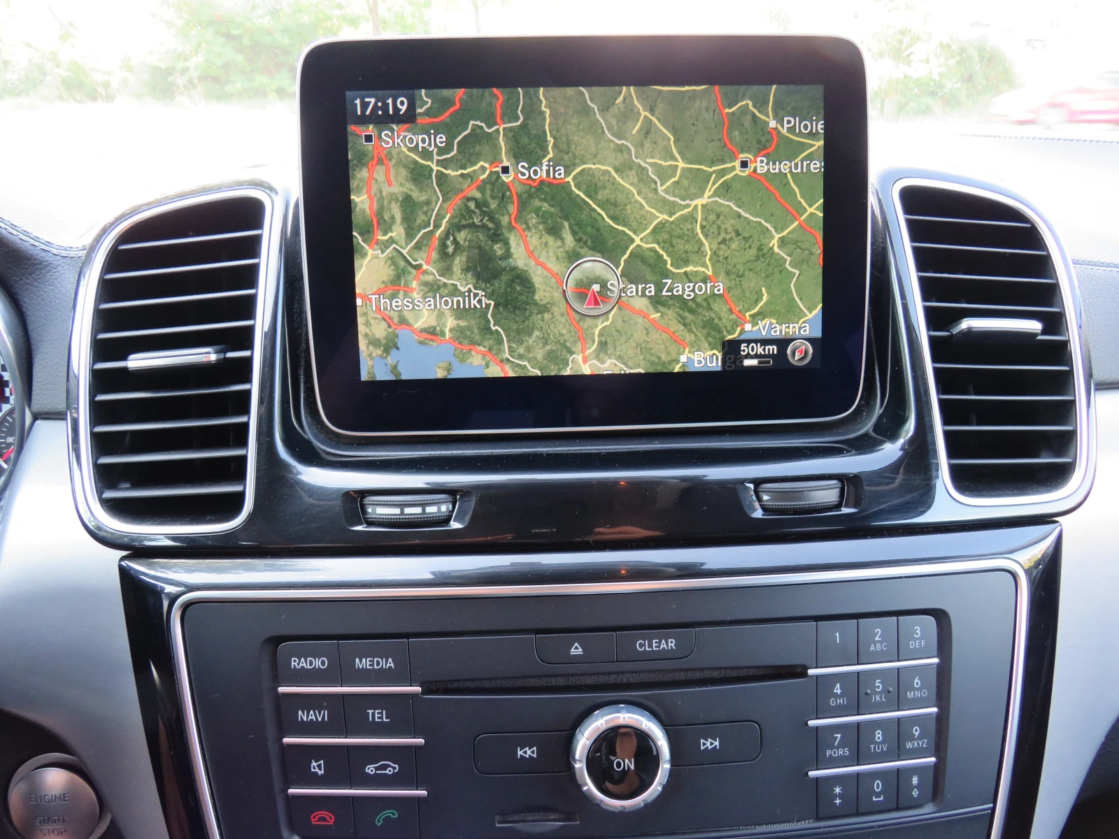 Mercedes-Benz GLE 350 CDI* AMG-LINE COUPE LED KEYLESS 4-MATIC 9G* , снимка 16 - Автомобили и джипове - 55934264