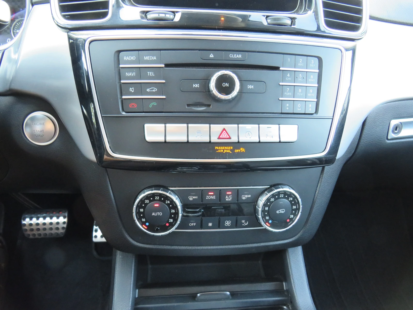 Mercedes-Benz GLE 350 CDI* AMG-LINE COUPE LED KEYLESS 4-MATIC 9G* , снимка 14 - Автомобили и джипове - 55934264