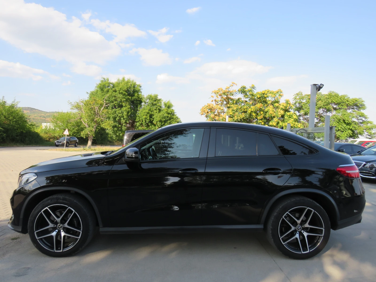 Mercedes-Benz GLE 350 CDI* AMG-LINE COUPE LED KEYLESS 4-MATIC 9G* , снимка 8 - Автомобили и джипове - 55934264