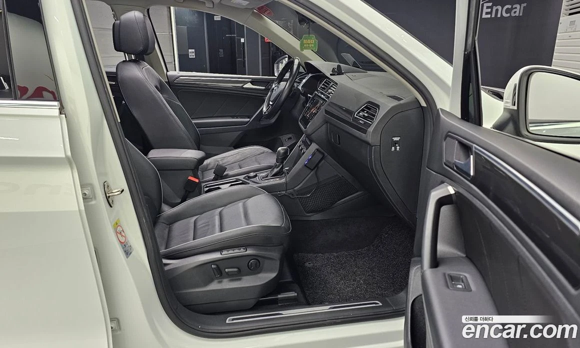 VW Tiguan 2.0 TDI 4Motion Prestige, снимка 11 - Автомобили и джипове - 56122228