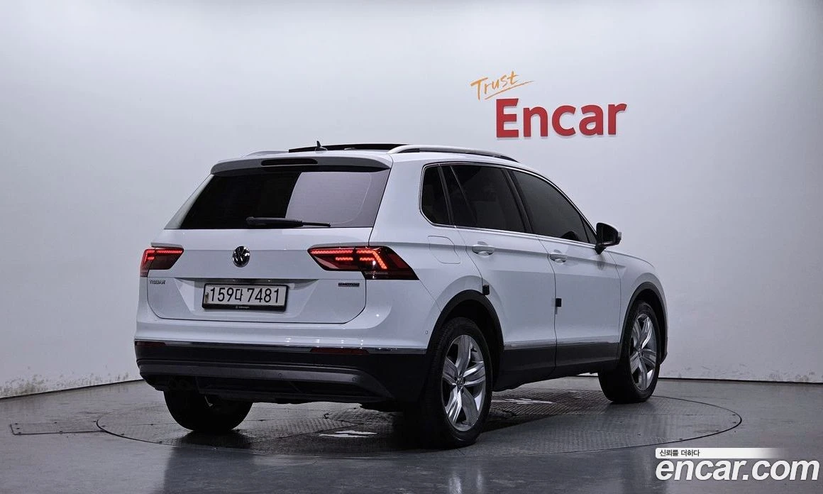 VW Tiguan 2.0 TDI 4Motion Prestige, снимка 2 - Автомобили и джипове - 56122228