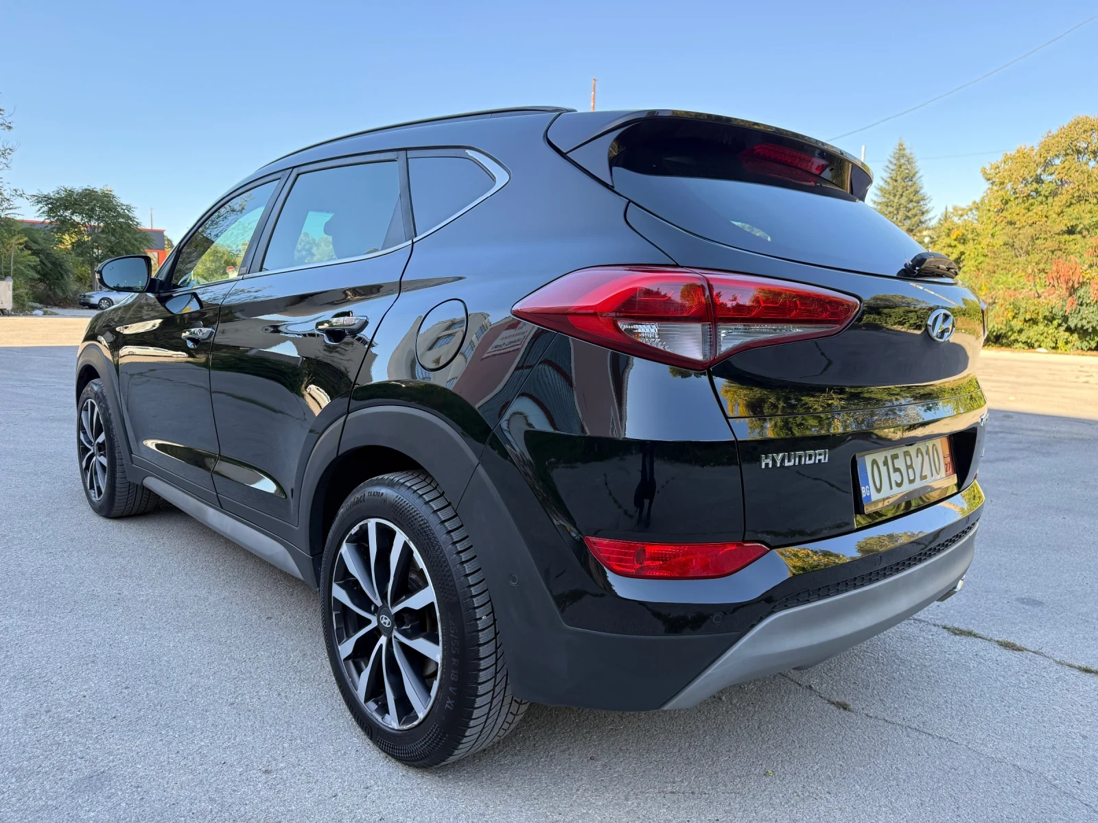 Hyundai Tucson 2.0CRDi / AUTOMATIC / VERTEX, снимка 5 - Автомобили и джипове - 56338488