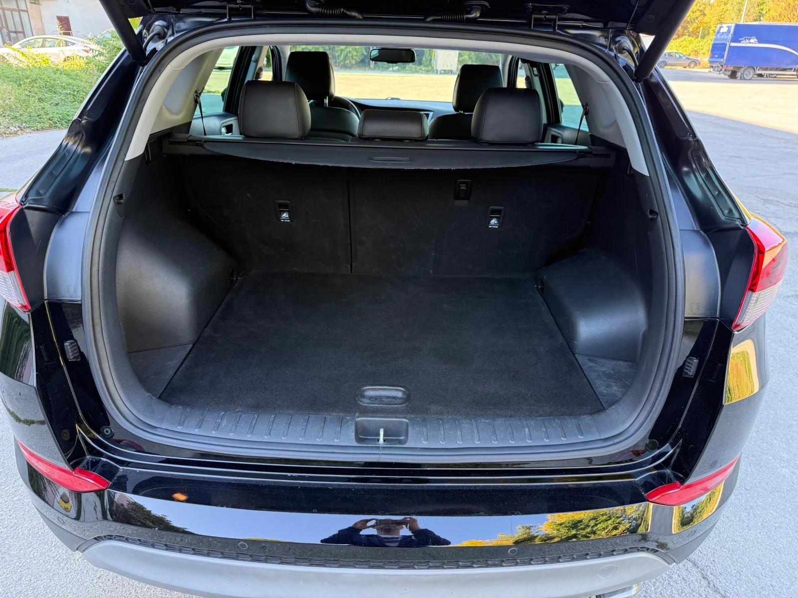 Hyundai Tucson 2.0CRDi / AUTOMATIC / VERTEX, снимка 16 - Автомобили и джипове - 56338488