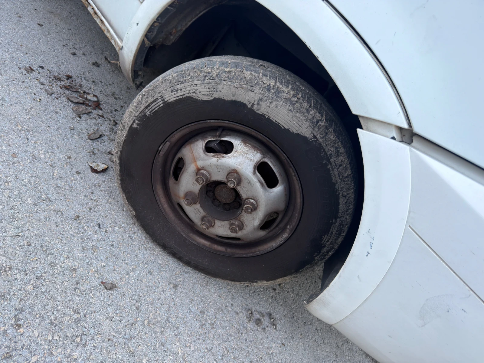 Iveco 35s12 Перфектен - изображение 9