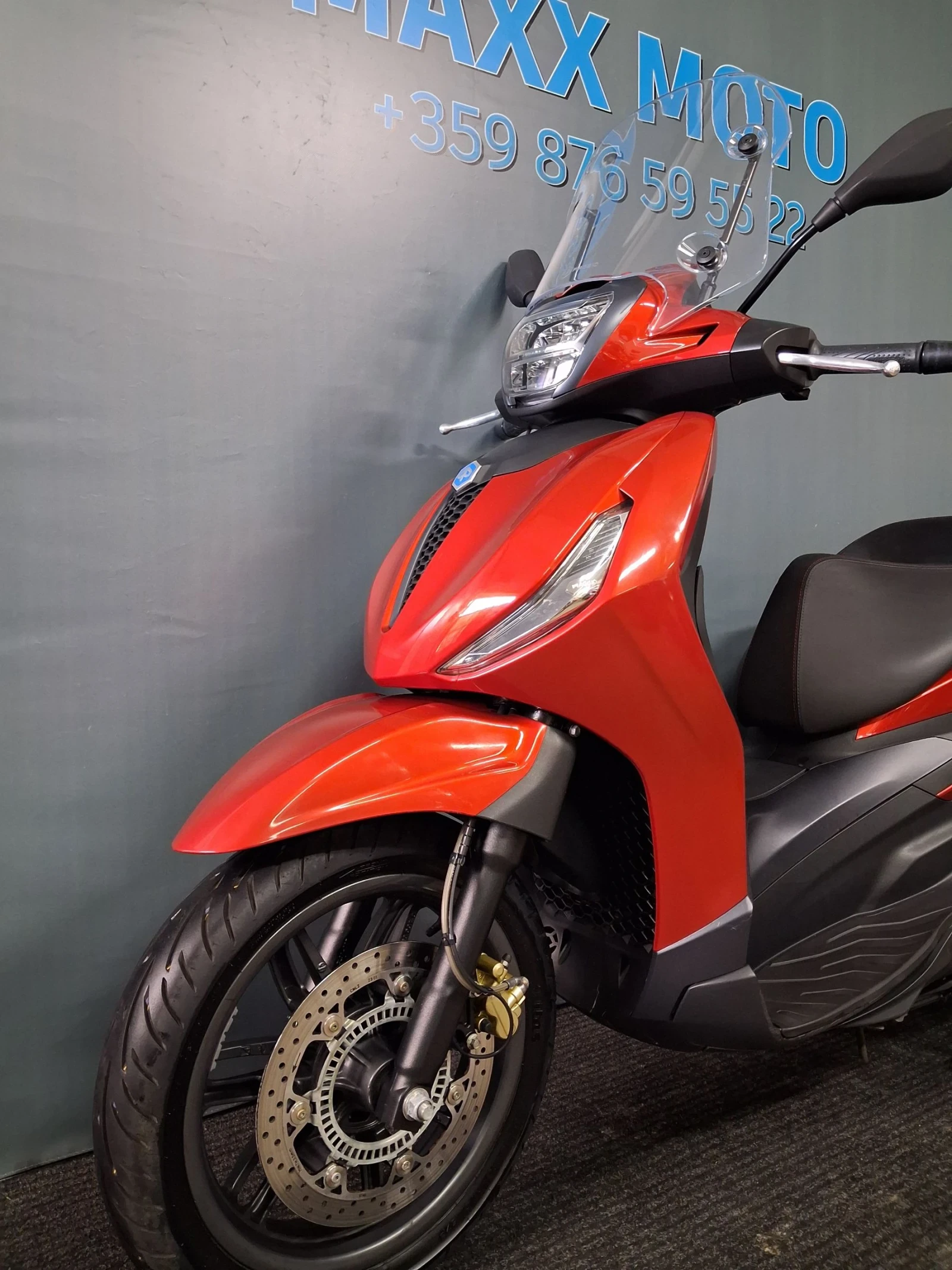 Piaggio Beverly 400hpe ASR / ABS / FULL LED / Keyless, снимка 3 - Мотоциклети и мототехника - 54296759