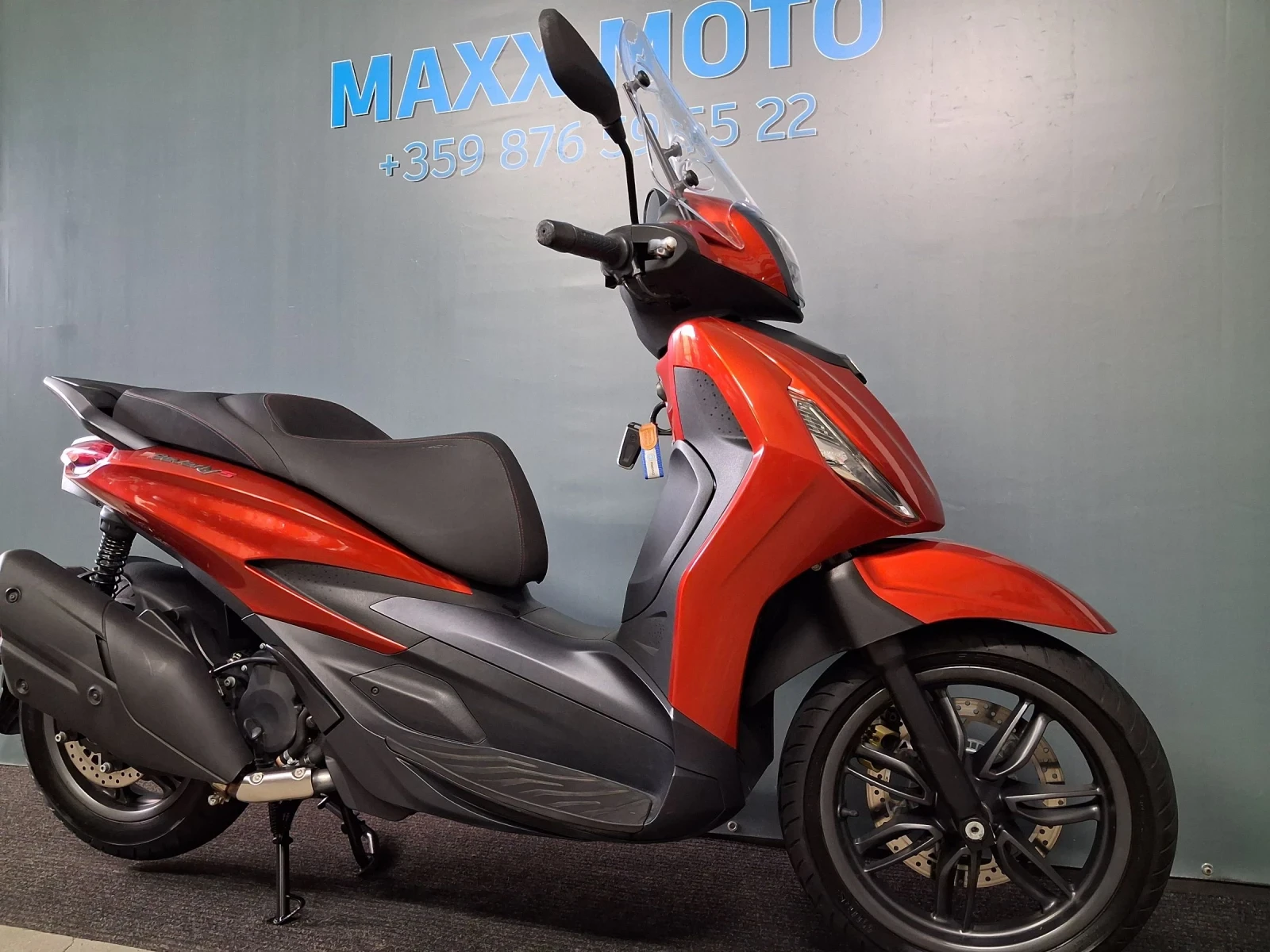Piaggio Beverly 400hpe ASR / ABS / FULL LED / Keyless, снимка 8 - Мотоциклети и мототехника - 54296759