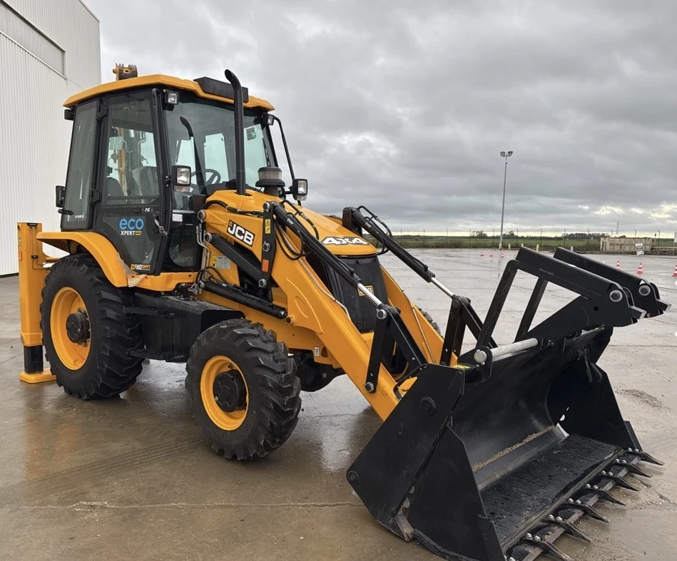 Багер JCB 3DX SUPER, снимка 3 - Индустриална техника - 54049474