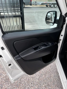 Fiat Doblo 1.3 дизел КАТО НОВО, снимка 10