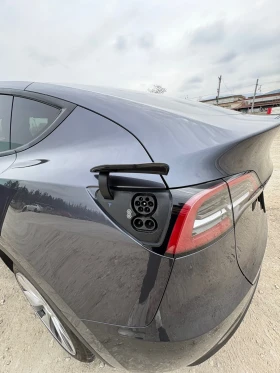 Tesla Model Y LR Dual Motor  - 29490 € / 57677.43 лв. - 30041589 11