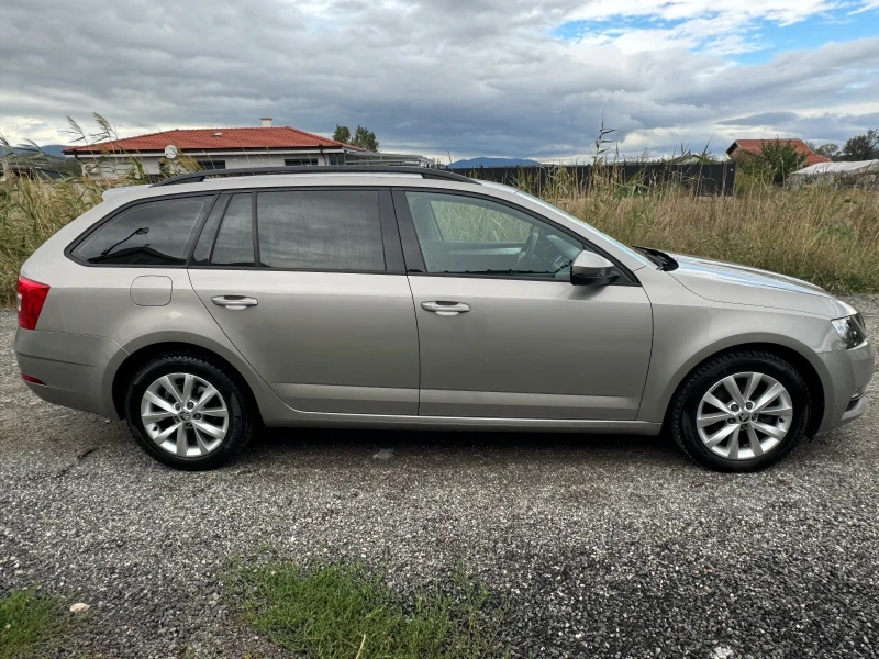 Skoda Octavia 1.6 TDI * DSG* NAVI* 116000KM* TOP* , снимка 4 - Автомобили и джипове - 47420714