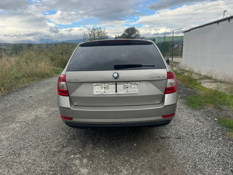 Skoda Octavia 1.6 TDI * DSG* NAVI* 116000KM* TOP* , снимка 6 - Автомобили и джипове - 47420714