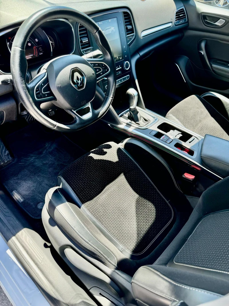 Renault Megane 4 Sedan Intens dCi115 automatic, снимка 5 - Автомобили и джипове - 47595086