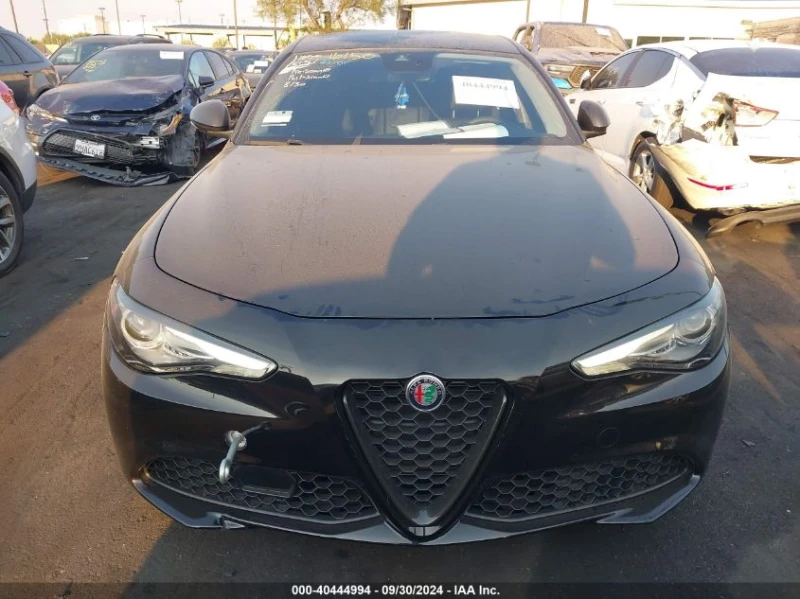 Alfa Romeo Giulia Крайна цена с вс. такси до България !, снимка 2 - Автомобили и джипове - 48053661