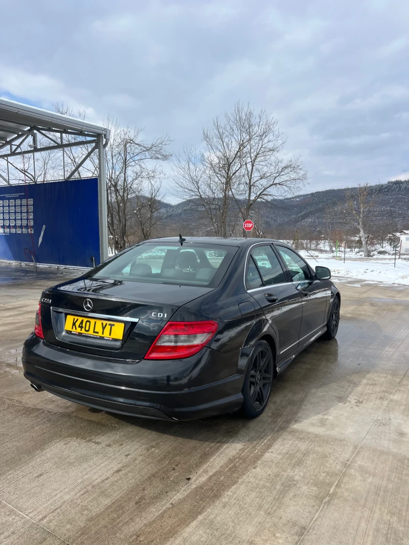 Mercedes-Benz C 220, снимка 6 - Автомобили и джипове - 49336714