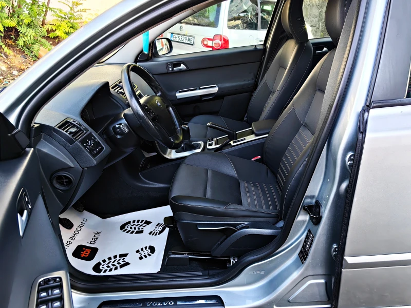 Volvo V50 1.8!!ШВЕЙЦАРИЯ!!УНИКАТ!!ТОП СЪСТОЯНИЕ, снимка 9 - Автомобили и джипове - 52025799