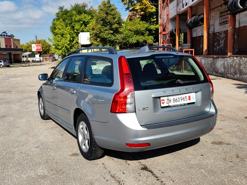Volvo V50 1.8!!ШВЕЙЦАРИЯ!!УНИКАТ!!ТОП СЪСТОЯНИЕ, снимка 3 - Автомобили и джипове - 52025799