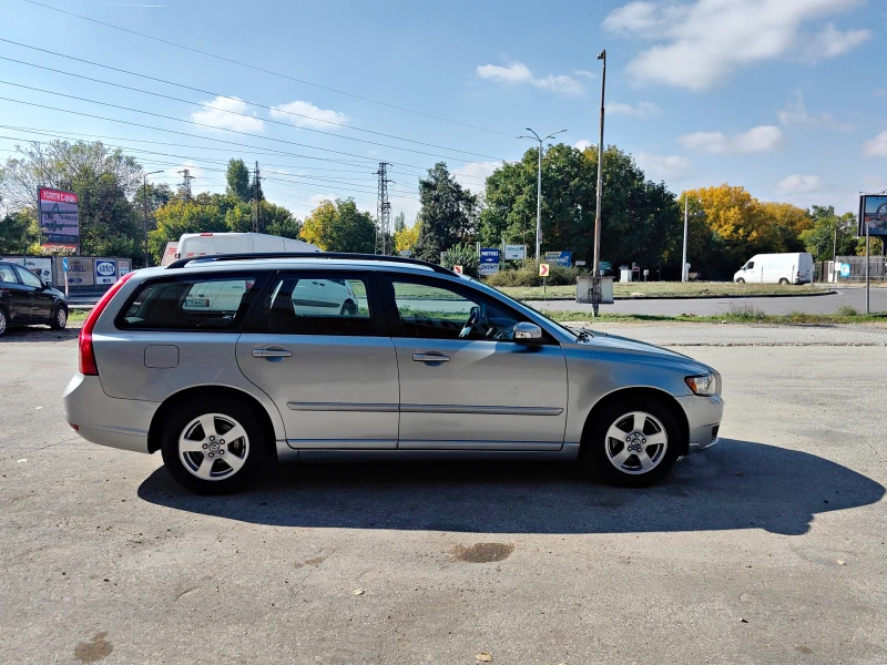 Volvo V50 1.8!!ШВЕЙЦАРИЯ!!УНИКАТ!!ТОП СЪСТОЯНИЕ, снимка 6 - Автомобили и джипове - 52025799