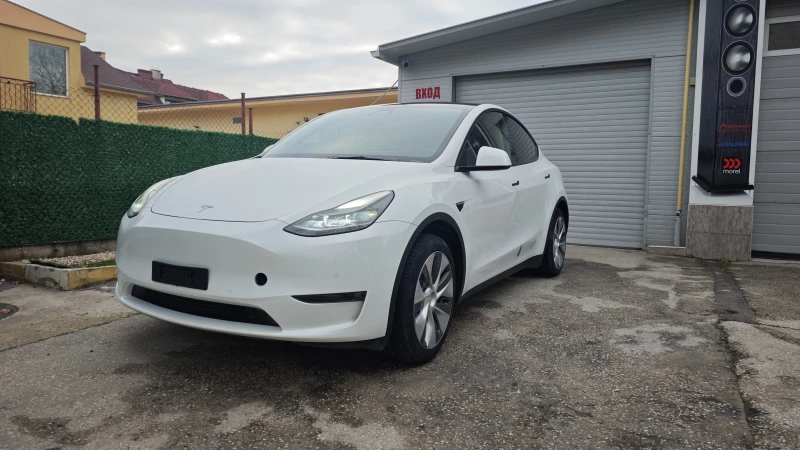 Tesla Model Y LONG RANGE AWD DUAL MOTOR