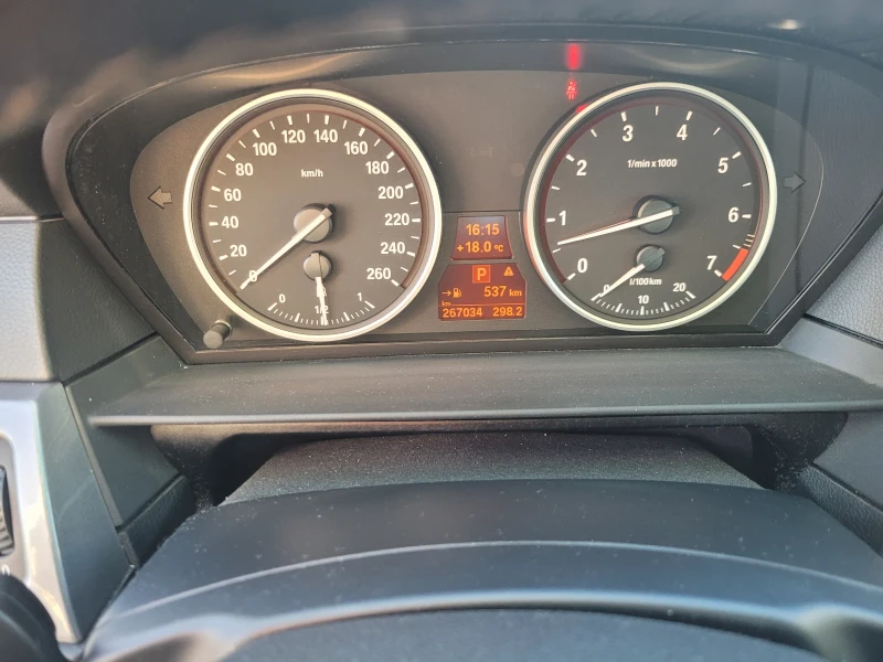 BMW 523 2.5, снимка 3 - Автомобили и джипове - 52248339