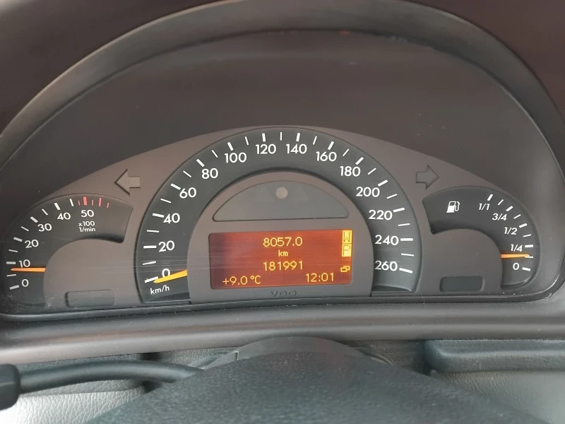 Mercedes-Benz C 200 2, 2 CDI, снимка 15 - Автомобили и джипове - 53030910
