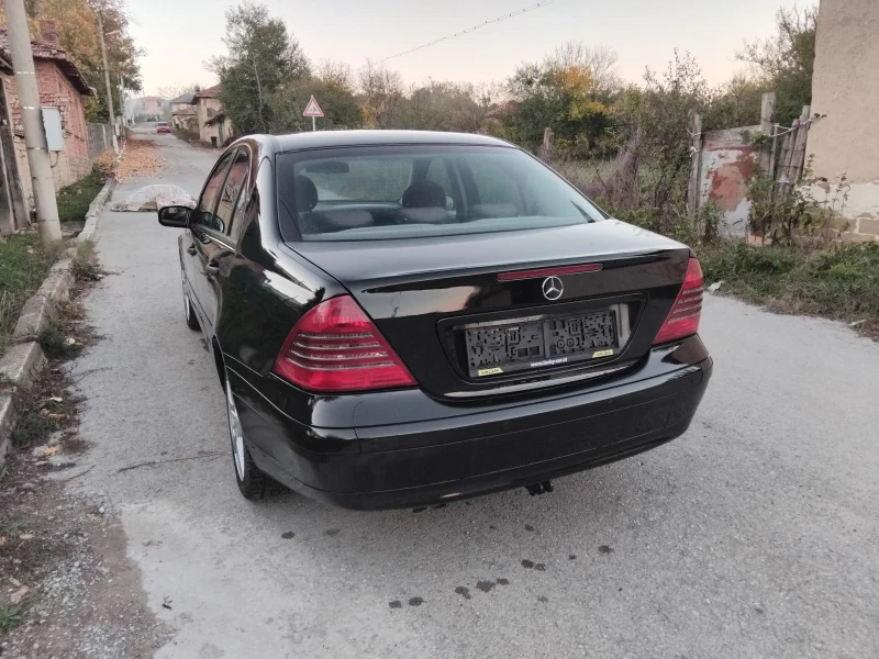 Mercedes-Benz C 200 2, 2 CDI, снимка 5 - Автомобили и джипове - 53030910