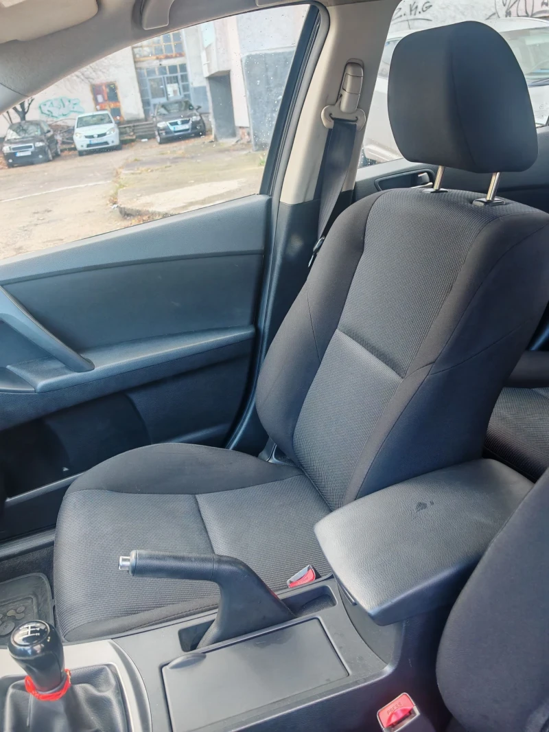 Mazda 3 HDI, снимка 7 - Автомобили и джипове - 53043093